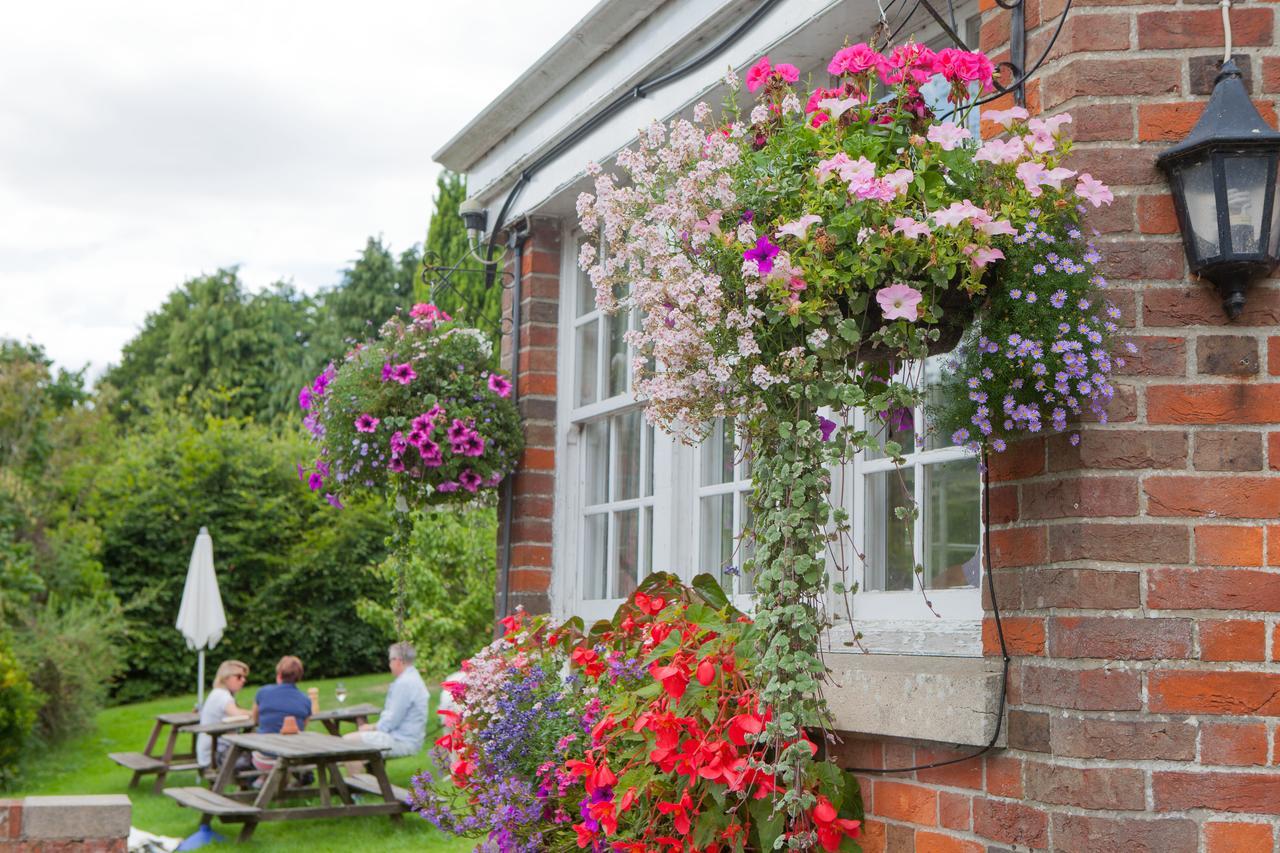 The Seven Stars Inn Pewsey Exterior foto